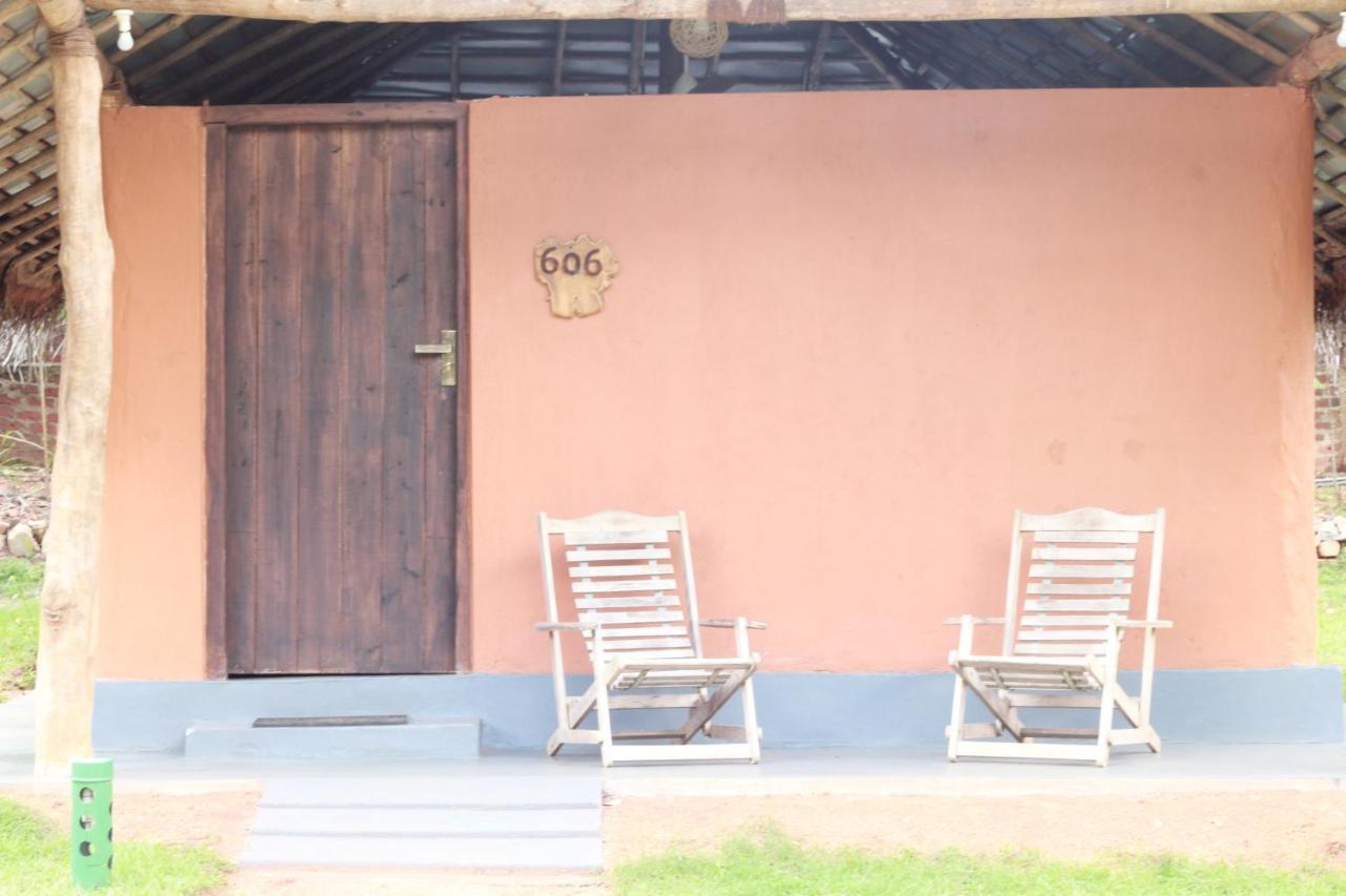 Cloudz Sigiriya Hotel Exterior photo